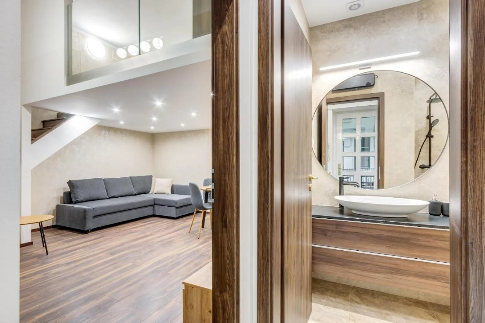 Mega Deal - Elegance - No Deposit Needed Budapest